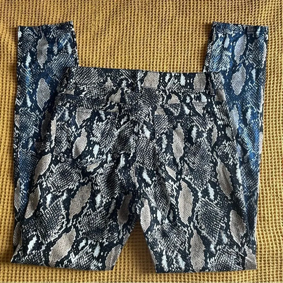 Vintage Y2K snakeskin  jeans with iridescent‎ blue front - Picture 3 of 4